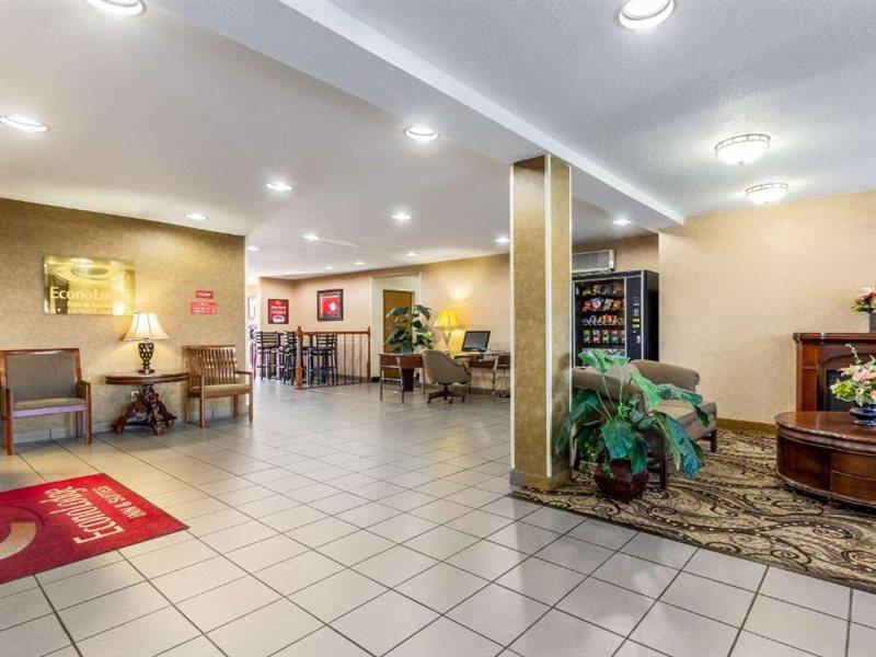 Econo Lodge Inn&Suites Evansville Stevenson Esterno foto