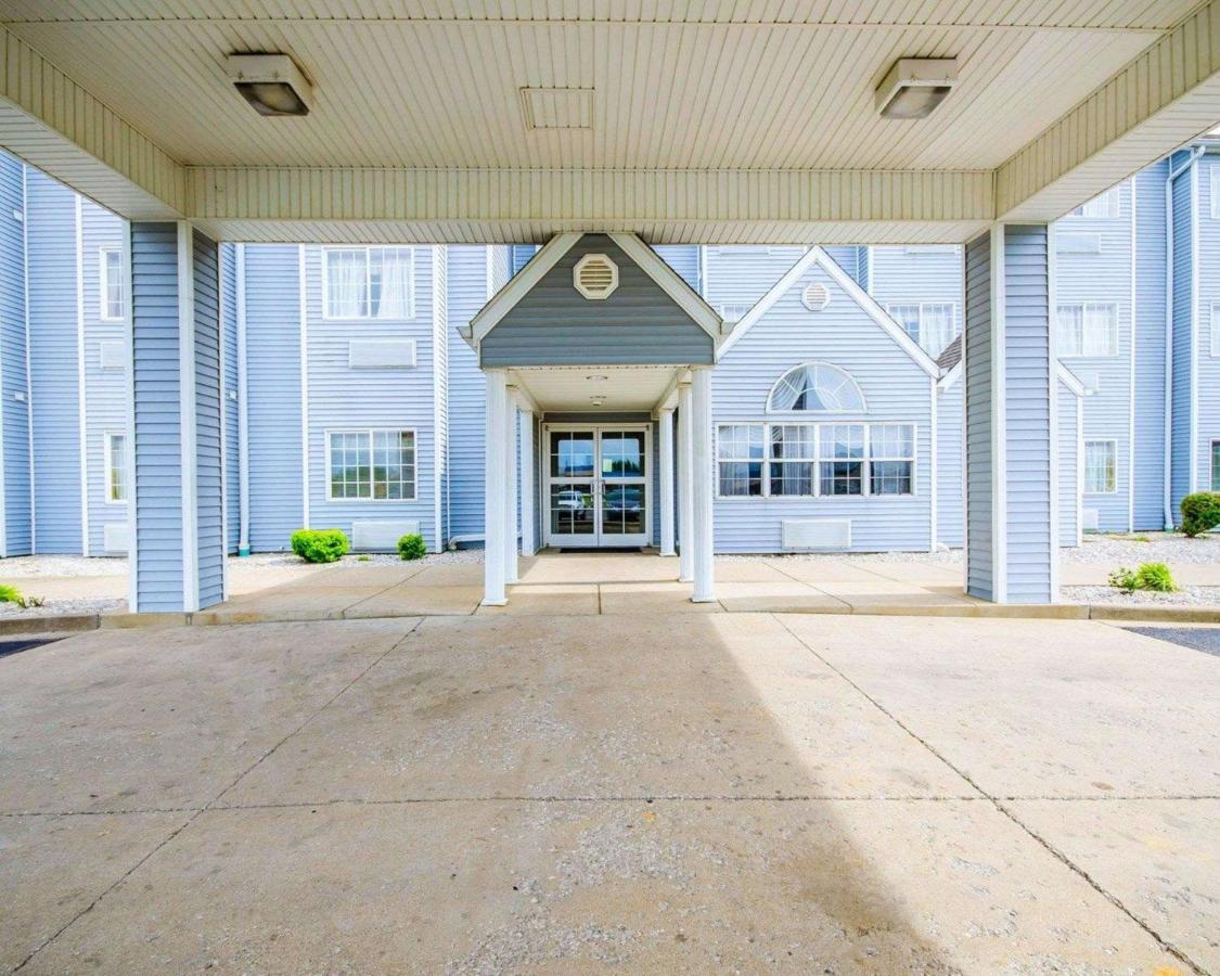 Econo Lodge Inn&Suites Evansville Stevenson Esterno foto